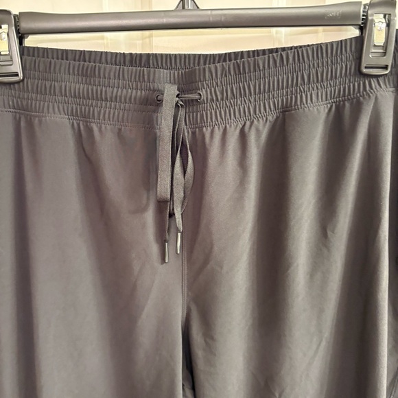 TALL GAP Fit Women's Black Lightweight Athletic Pants XL tall - Picture 2 of 7
